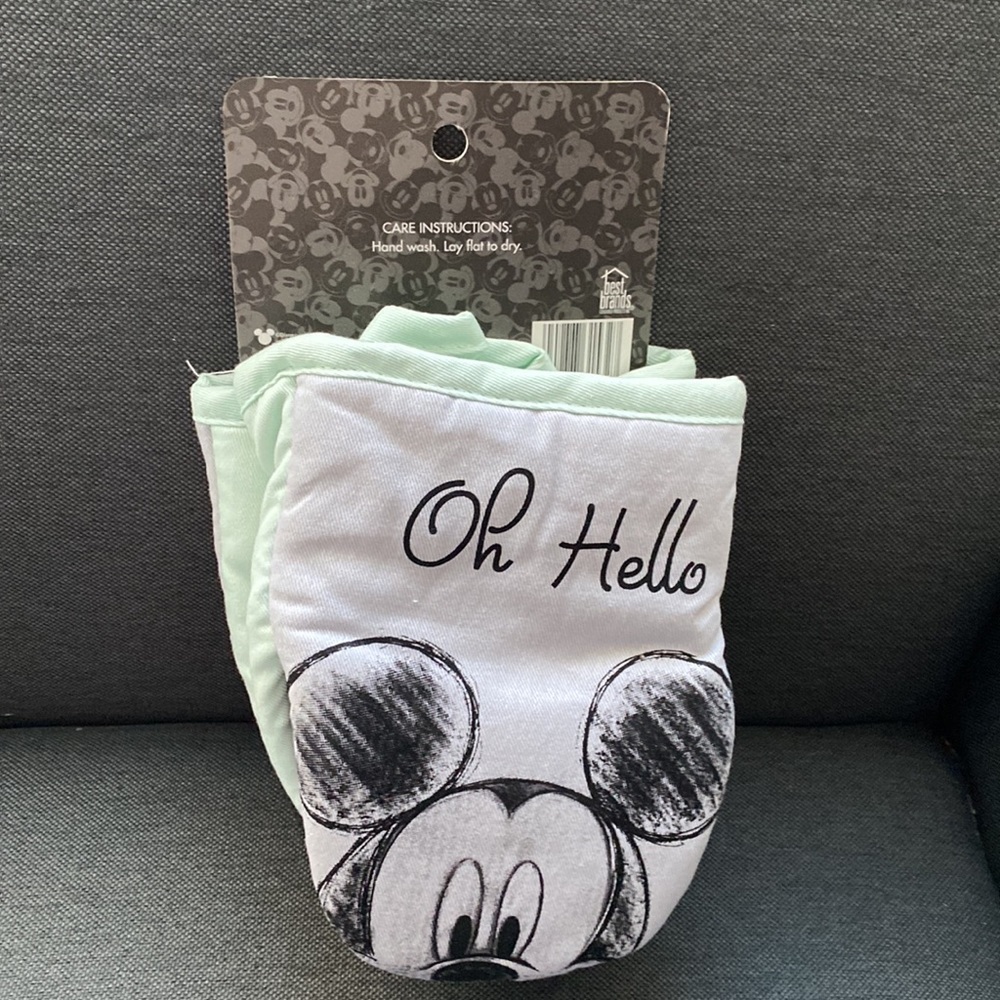 Disney 2pk  Oversized Mini Oven Mitts Mickey Mouse - Picture 3 of 3